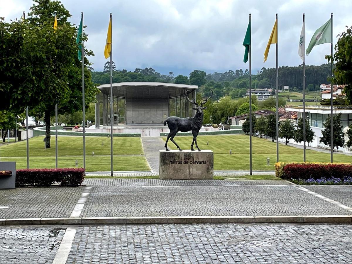 הוילה וילה נובה דה סרביירה River House In Vila Nova Cerveira מראה חיצוני תמונה